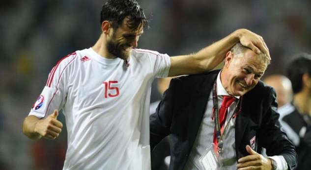 De Biazi kujton përsëri EURO 2016: Ajo skuadër ndihmonte njëri-tjetrin në fushë dhe jashtë