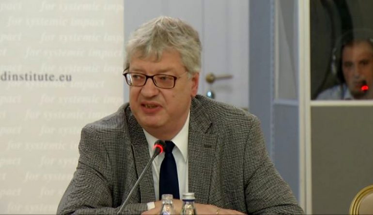 Bundestagu paralajmëron: Mos luani me integritetin e Gjykatës Kushtetuese nëse doni çeljen e negociatave