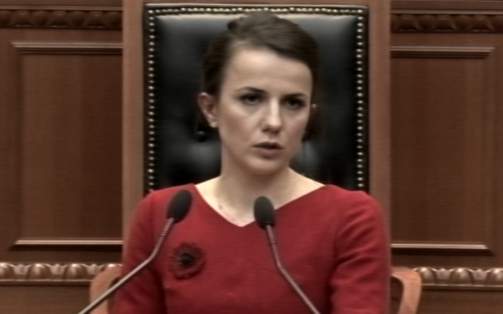 “Anti-KÇK”, Hajdari: Nëse vërtet doni të luftoni krimin e organizuar, nisni nga deputetët