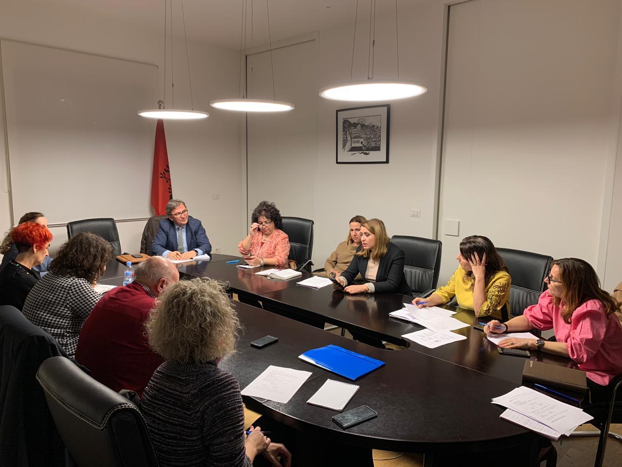 Ministria e Shëndetësisë akordon fondin 1 milion dollarë për shtimin e mjeteve mbrojtëse për koronavirusin