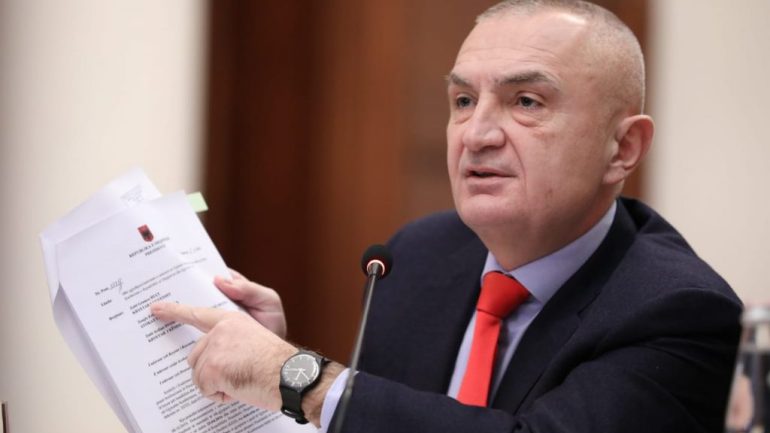 Meta shkresë Ardi Veliut: Më 2 mars me popullin në shesh firmos dekretin e parë kundër grushtit të shtetit