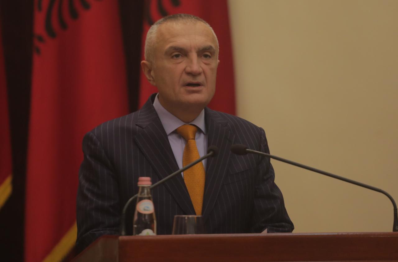 Thirrja e Presidentit Meta: Pjesëmarrje sa më masive të shqiptarëve në zgjedhjet në Serbi