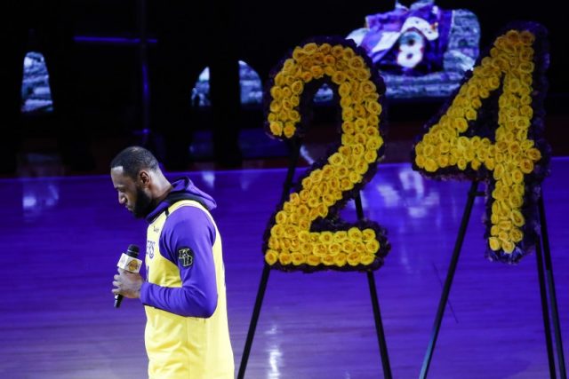Lejkërsat i japin lamtumirën Kobe Bryant, Lebron Xhejms mban fjalimin emocionues (VIDEO)