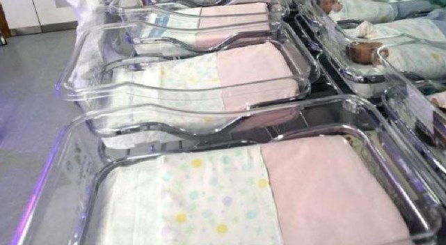 Më shumë vdekje se lindje, raporti negativ shqetëson autoritetet në Itali