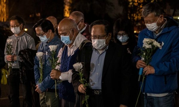 Tri anije të bllokuara nga koronavirusi në Japoni, Kinë dhe Hong Kong