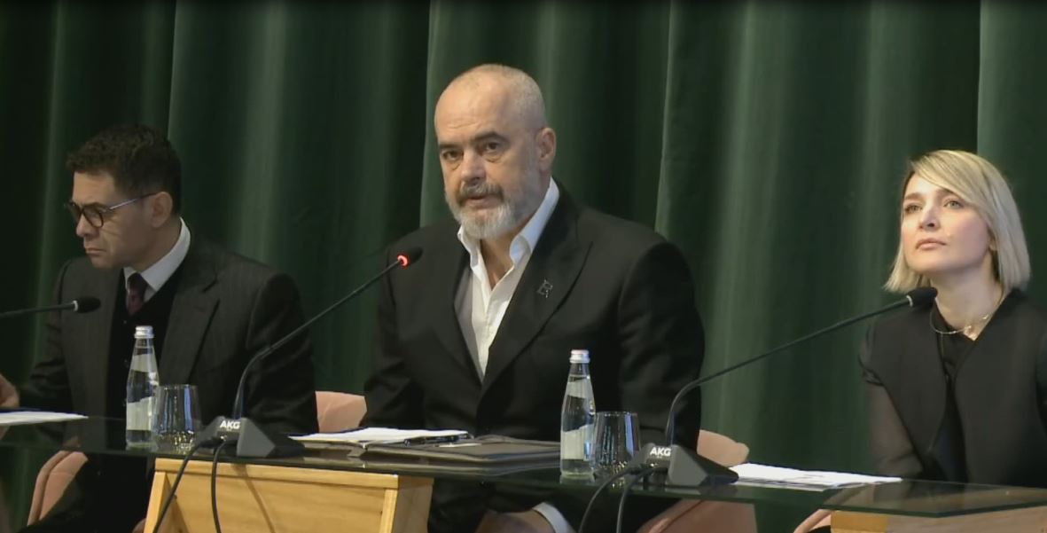 Rindërtimi/ Rama: Nis me familjet më të prekura nga tërmeti dhe me më pak të ardhura