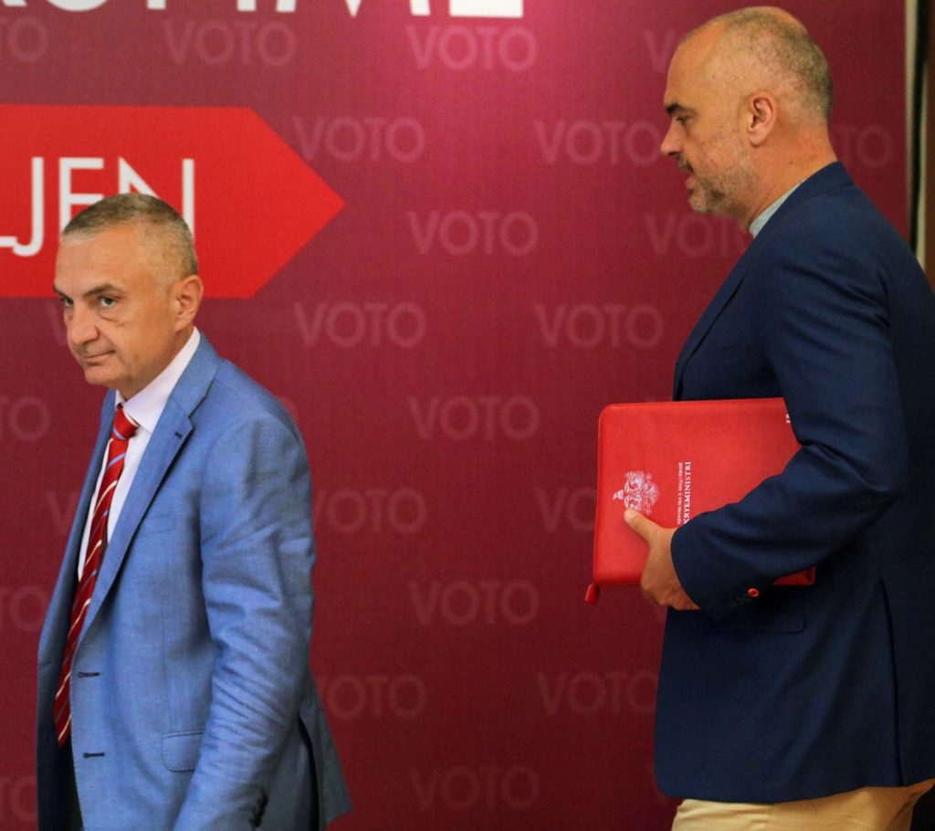 “U marrosën, le të përpëliten në zjarr…”, Rama i përgjigjet manifestimit të Metës