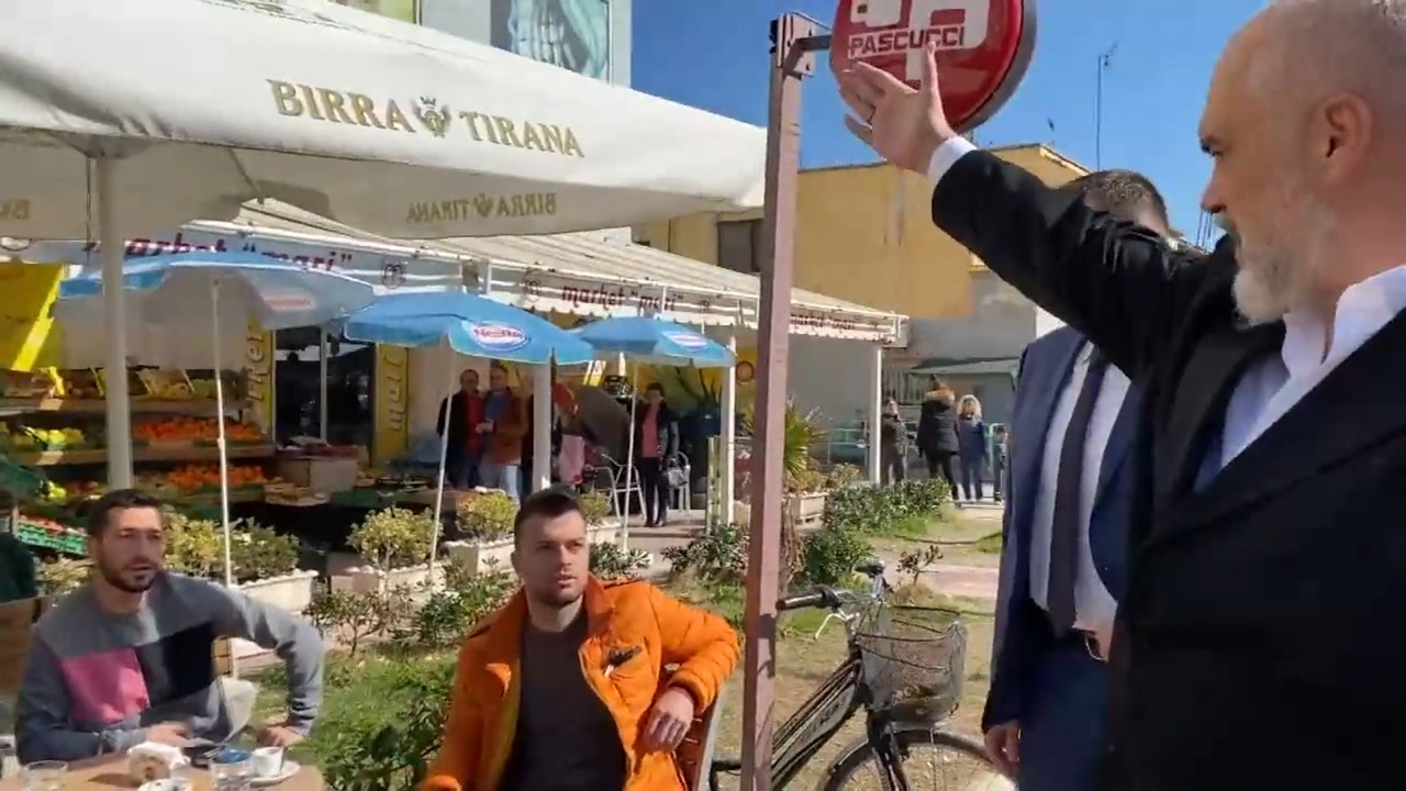 S’ka forcë punëtore, Rama përplaset me të rinjtë në Durrës: Hajde punoni apo doni doganierë (VIDEO)