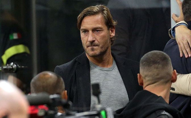 Totti bëhet zbulues talentesh, themelon dy kompani në Romë