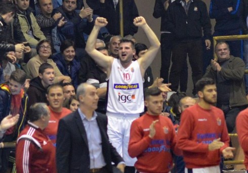 Shpërthim me tritol në banesën e ish- basketbollistit të Vllaznisë