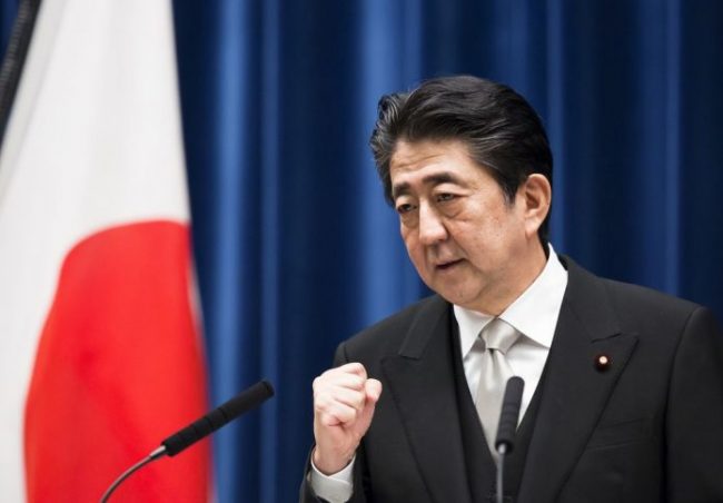 Kryeministri japonez ofron 2,5 miliardë dollarë për luftën kundër Covid-19