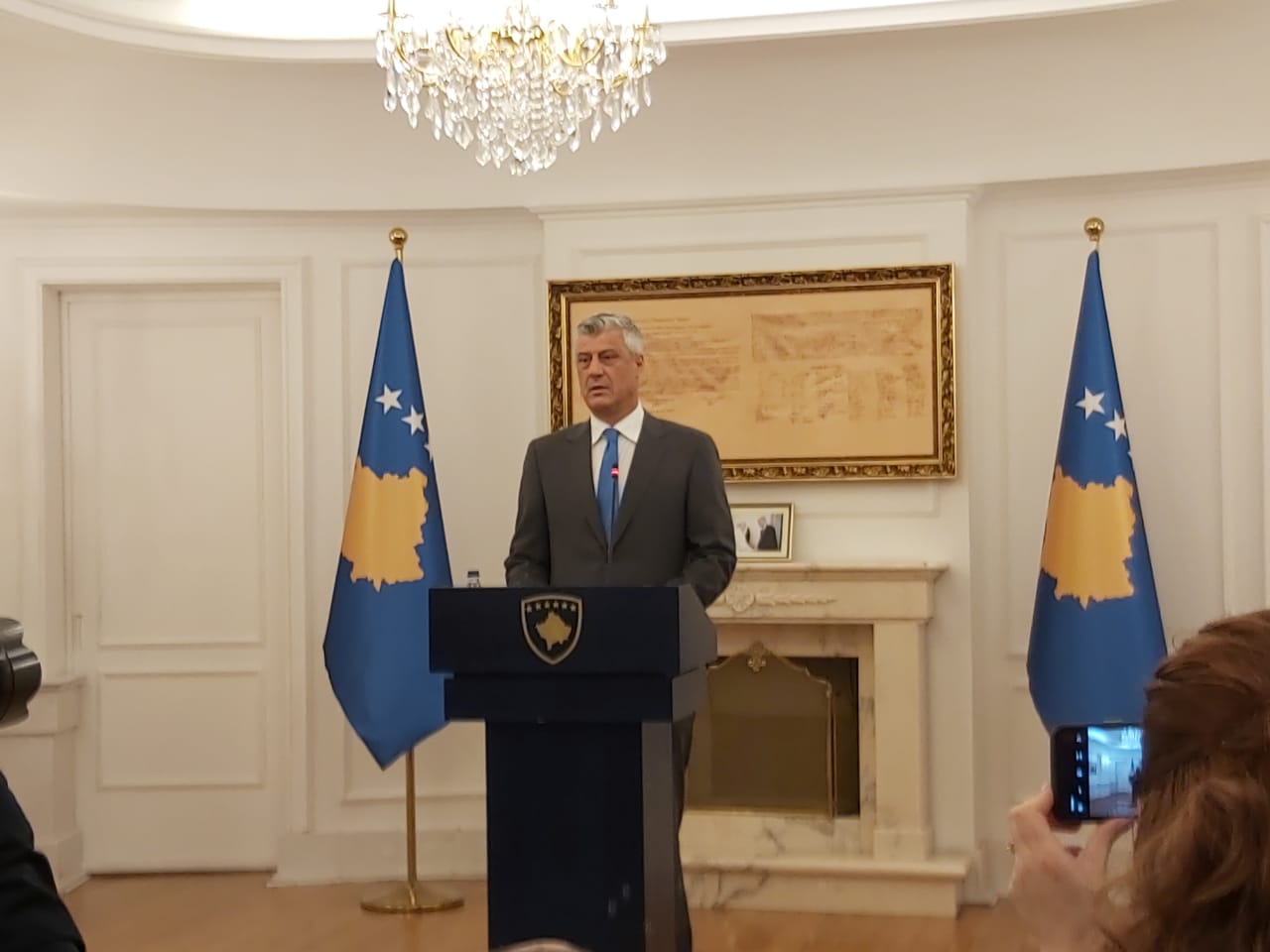 Thaçi tregon para gazetarëve detaje rreth vizitës në ShBA