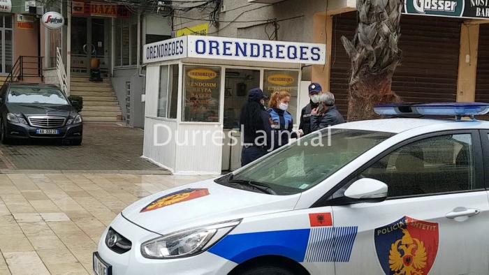 VIDEO/ Pamje nga aksioni i policisë në Durrës kur gjobitet lokali i hapur fshehurazi