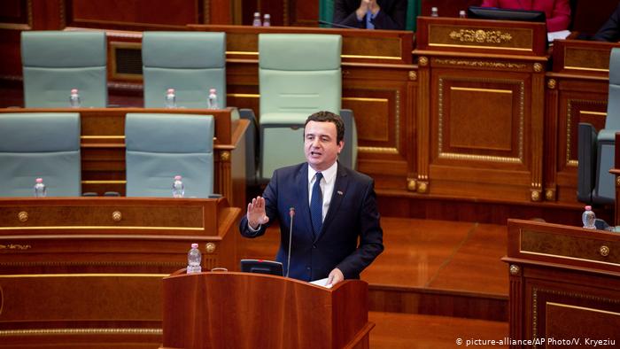 Albin Kurti: Thaçi ka marrëveshje sekrete me Vuçiç!