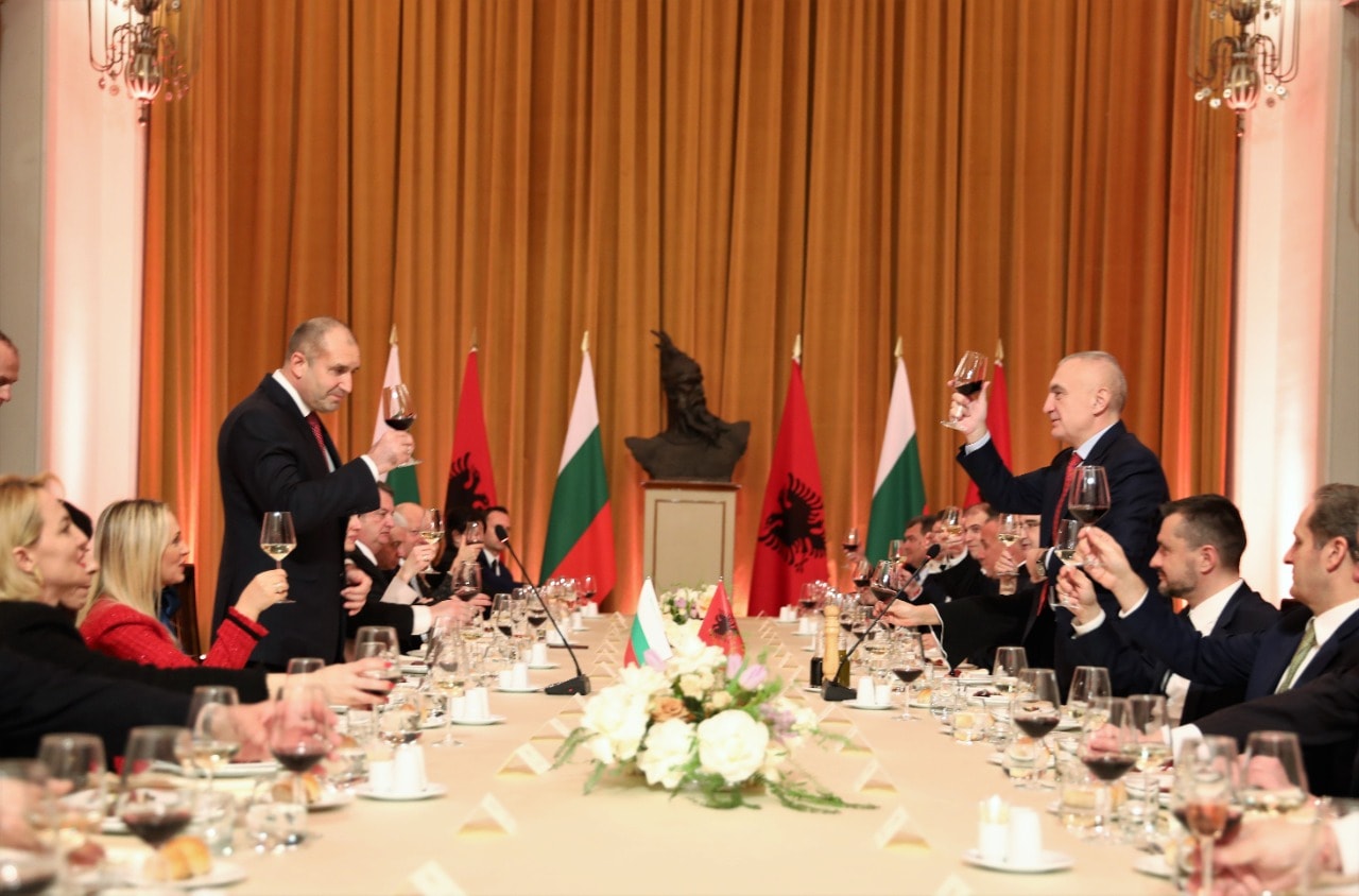 Meta dolli me Presidentin Radev: Bullgaria ishte streha e sigurt e shqiptarëve