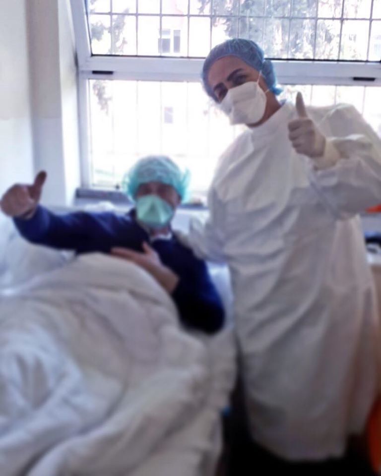 Dalin nga Infektivi 10 pacientët që u shëruan nga COVID-19, Manastirliu thirrje qytetarëve: Jemi ende në fillimet e luftës