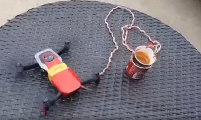 Në Kosovë kafja shpërndahet me anë të dronit (VIDEO)