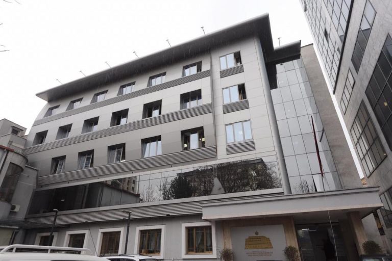 Pozitive me koronavirus edhe një anëtare tjetër e Task Forcës për Covid-19