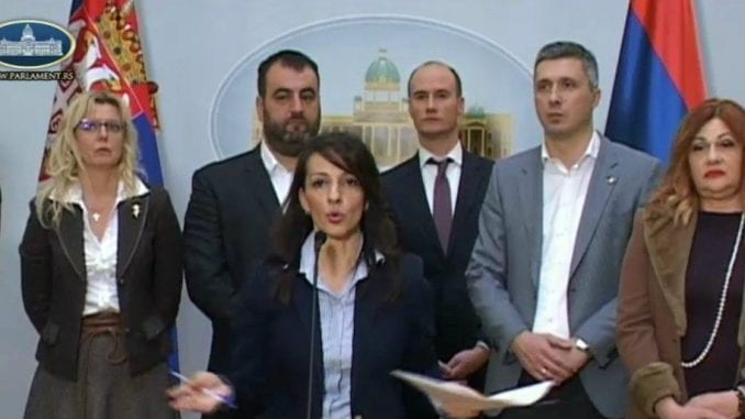 Opozita serbe bojkoton zgjedhjet, kërkon qeveri teknike