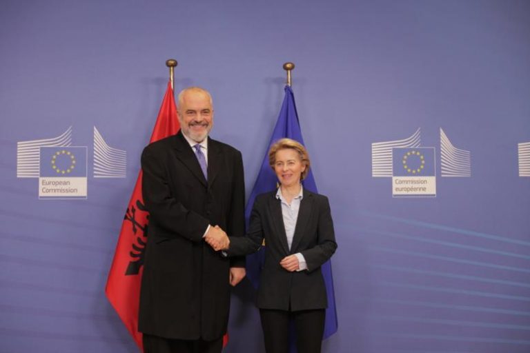 Rama: Koronavirusi është i tmerrshëm, por rindërtimi nga tërmeti nuk shtyhet