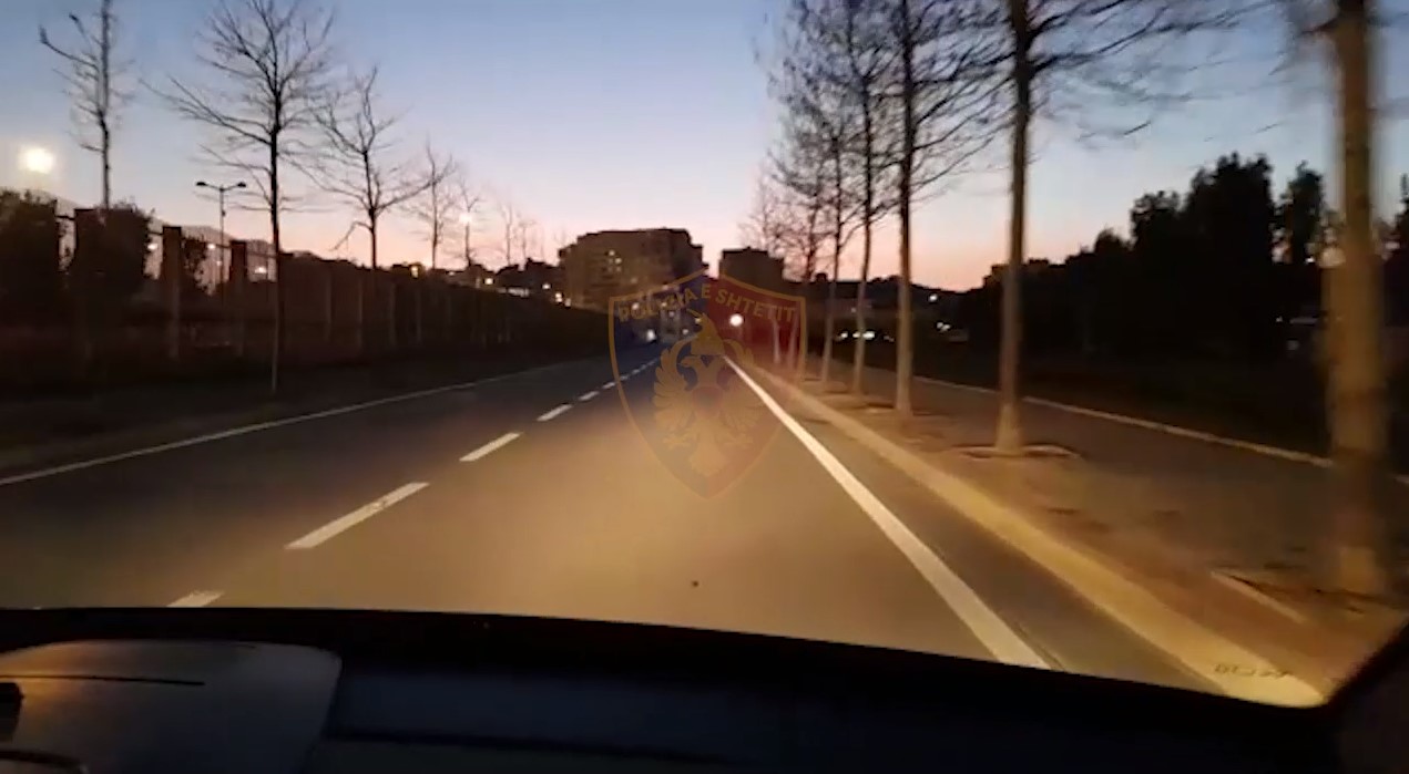 Iu hiqet leja e qarkullimit dhe iu bllokohet makina 78 personave, gjobiten 13 pronarë lokalesh (VIDEO)