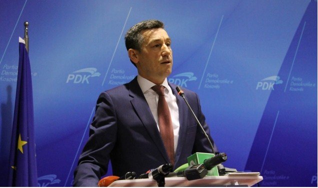 Veseli: Gratë të marrin vendin e merituar në shoqërinë kosovare