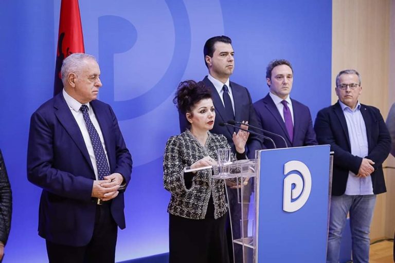 Koronavirusi/ PD: Rama të sqarojë urgjentisht situatën, të shtojë fondet