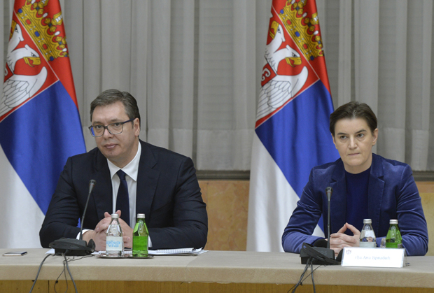 Serbia kërkon ndihma nga Kina, Presidenti Vuçiç takon ekspertët kinezë