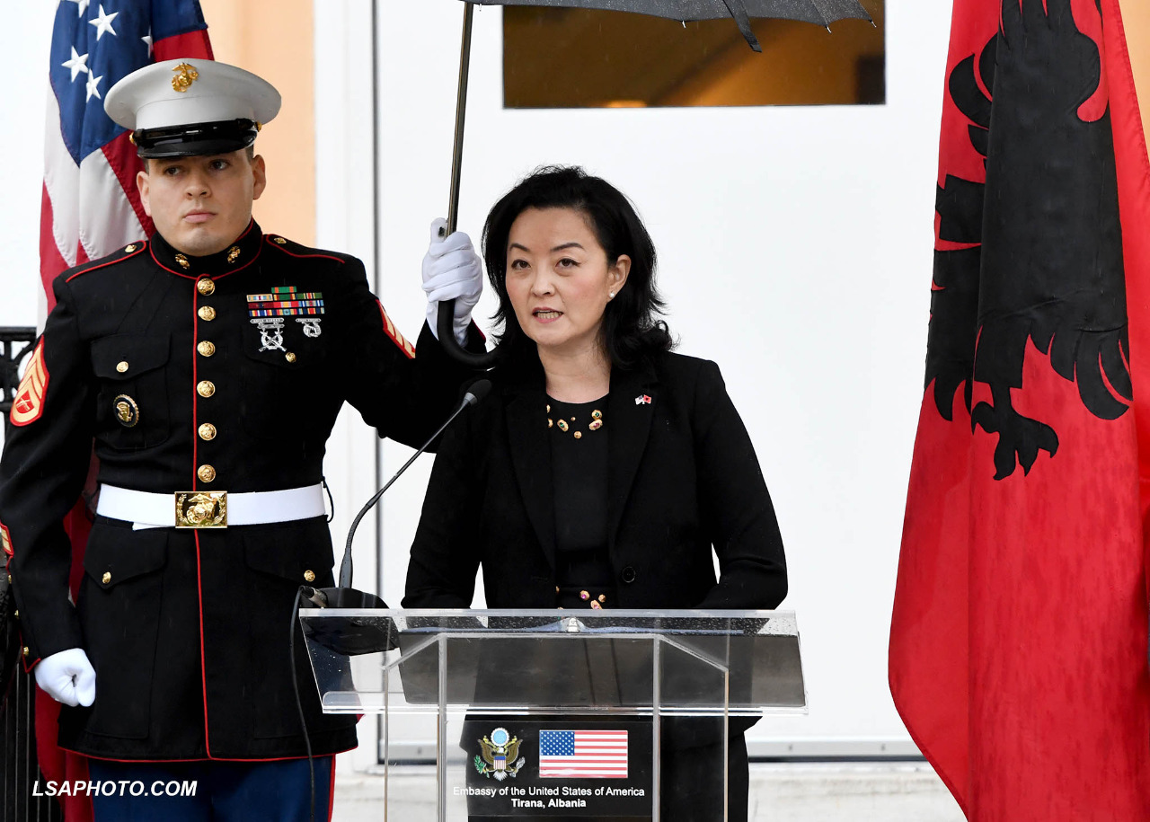 Koronavirusi/ Ambasada e SHBA: Meta, Rama e Basha të bashkohen në frymë dhe veprime