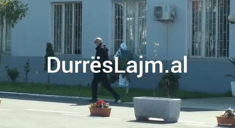 Dezinfektohet burgu i Durrësit (VIDEO)