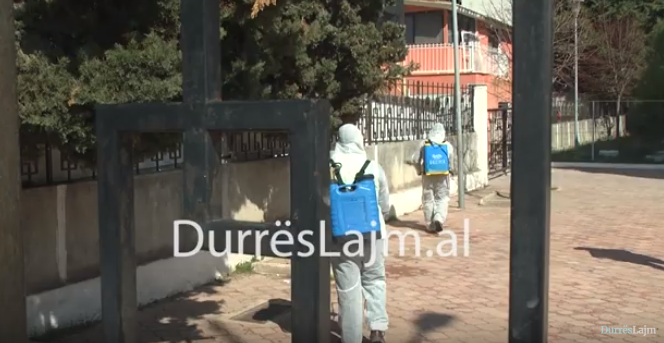 Vijon dezinfektimi në të gjithë Bashkinë e Durrësit (VIDEO)