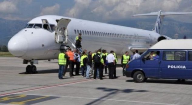 EMRI/ Akuzohet për 332 kg kanabis të kapura në portin e Durrësit, ekstradohet nga Italia 39-vjeçari