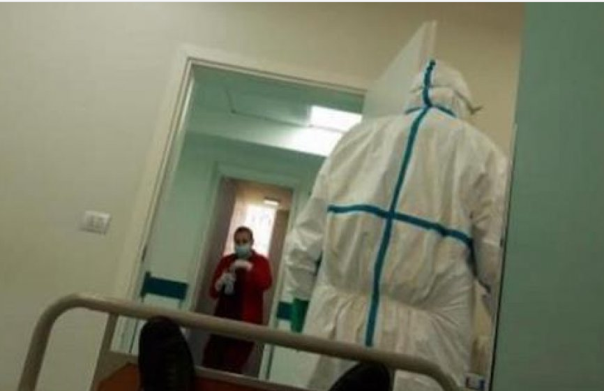 Dy ditë më parë erdhi nga Italia, një grua 50-vjeçare izolohet në QSUT, dyshohet me koronavirus