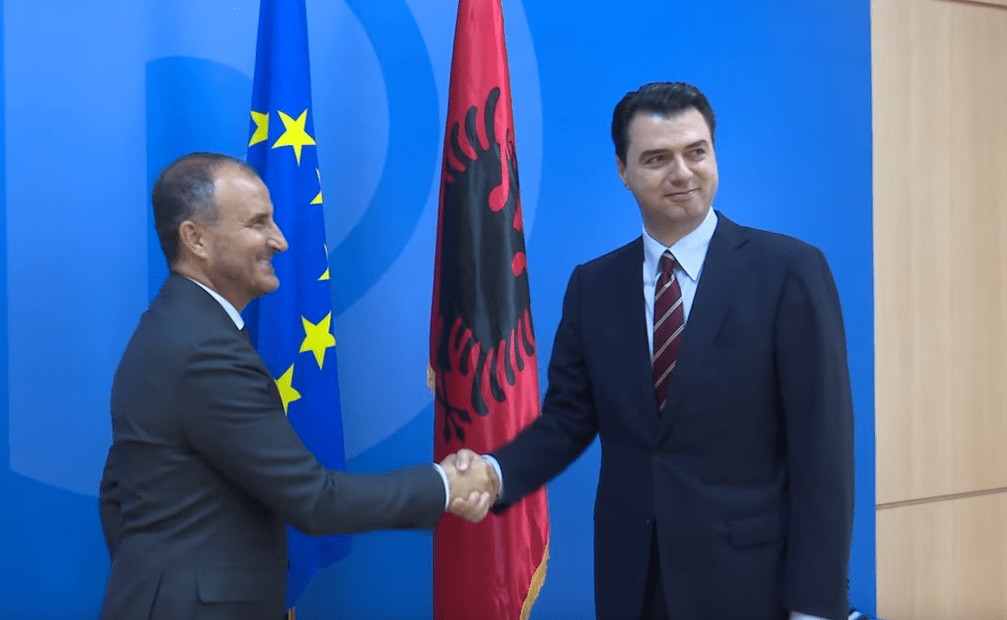 Pse ambasadori Soreca e fshiu postimin për Bashën?