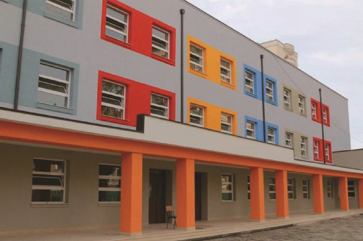 Helmohen për herë të dytë nxënësit e shkollës së mesme