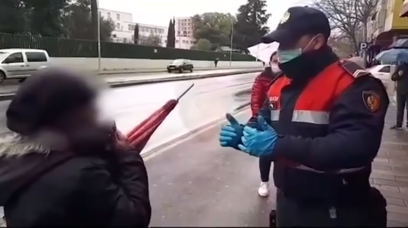 Abuzime me çmimet në tregje e farmaci, ja sa persona u ndëshkuan 24 orët e fundit (VIDEO)