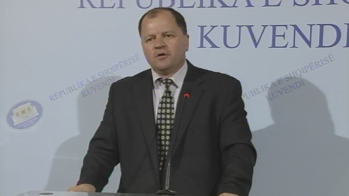 Maliqi thirrje ndërkombëtarëve: Distancohuni nga Rama, duhet shporrur