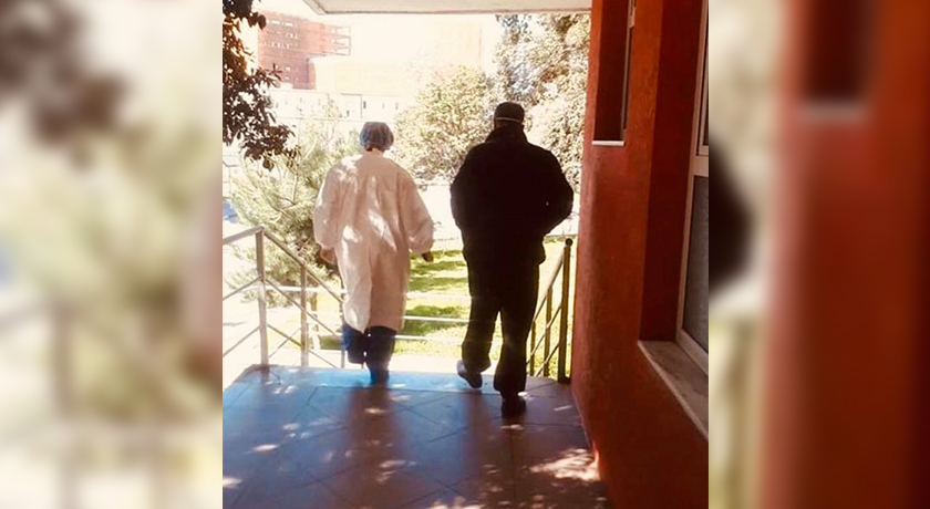 Lë spitalin i shëruari i parë nga koronavirusi, edhe 14 ditë karantinim në shtëpi