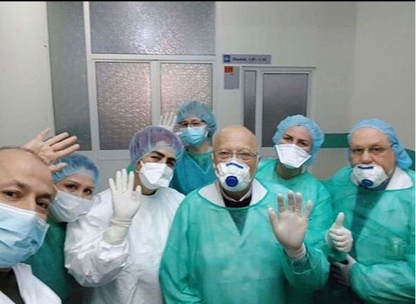 Preket nga koronavirusi, mjeku që u rikthye nga pensioni në vijën e parë të luftës