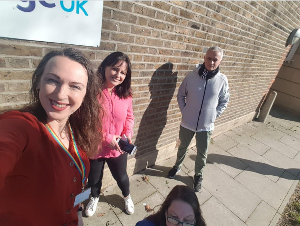 Mourinho mbetet “Special One”, në kohë koronavirusi shpërndan ushqime për të moshuarit