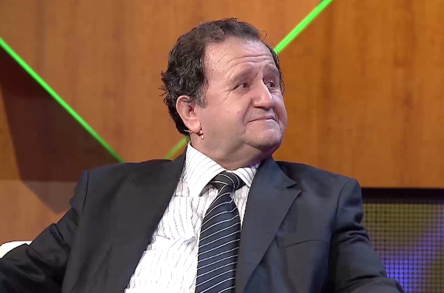 Humoristi durrsak Muharrem Hoxha vetëizolohet në Pogradec