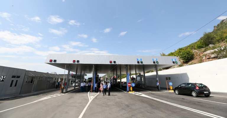 “Të prekurit me koronavirus erdhën nga Hani i Hotit”, reagon Dogana: Pacientët s’rezultojnë të kenë kaluar nga ne