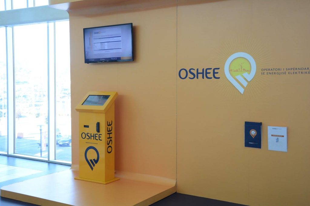 OSHEE: Sportelet e kujdesit ndaj klientit, të mbyllura nga sot deri të dielën