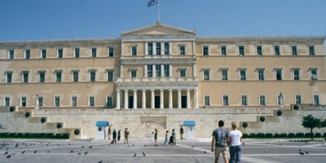 Greqi/ Nis sot aplikimi për ndihmën e punonjësve të sektorit privat, mes tyre mijëra shqiptarë