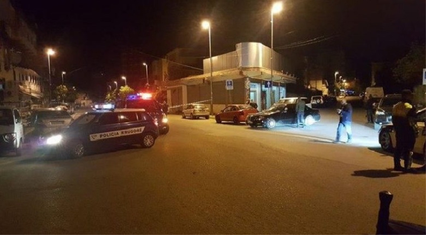 EMRI/ Plagoset me armë zjarri një 35-vjeçar