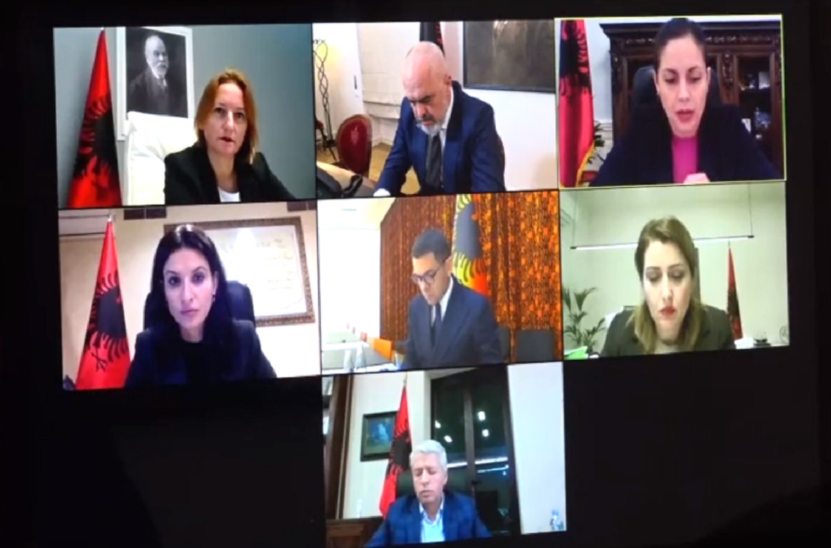 Rama mbledhje online me ministrat: Taksat do paguhen, kush nuk shlyen energjinë, s’do ketë drita