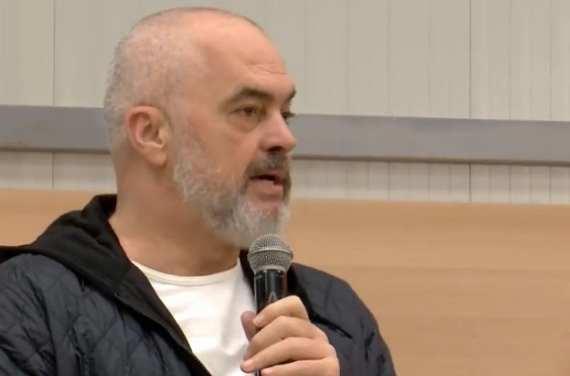 Rama në Shijak: Objektet e prishura nga tërmeti, do t’i bëjmë më të mira