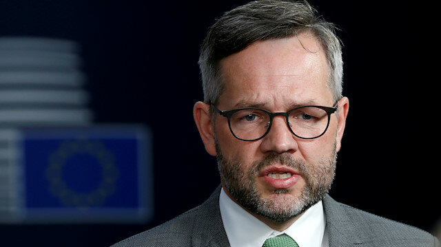 Ministri gjerman &#8220;shuplakë&#8221; Mustafës dhe Thacit: Të papërgjegjshëm