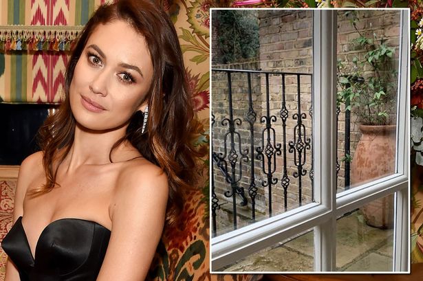 Edhe “Bond girl” e prekur nga koronavirusi