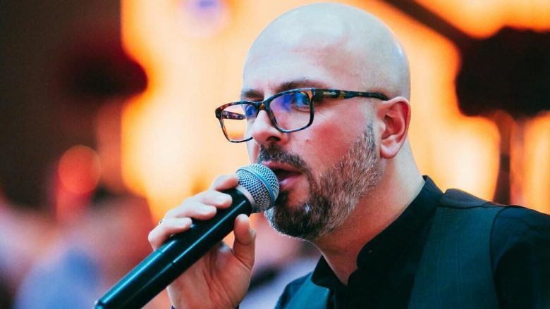 Sidrit Bejleri humb njeriun e afërt: S’i bëjmë dot as ceremoninë mortore sipas traditës